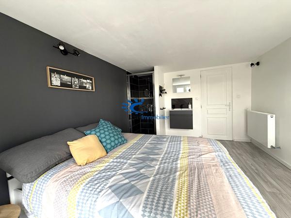 DOMPIERRE MAISON 5 CHAMBRES GRAND TERRAIN ARBORE DE 1 258 m²  Dompierre sur mer