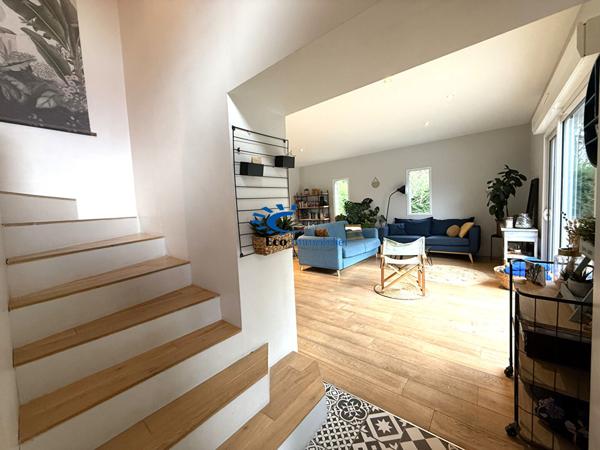 DOMPIERRE MAISON 5 CHAMBRES GRAND TERRAIN ARBORE DE 1 258 m²  Dompierre sur mer