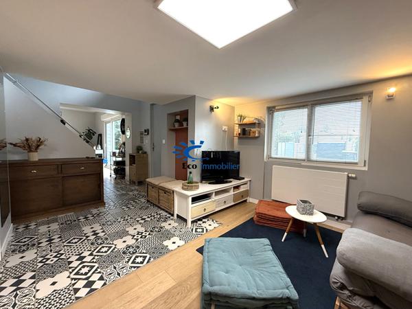 DOMPIERRE MAISON 5 CHAMBRES GRAND TERRAIN ARBORE DE 1 258 m²  Dompierre sur mer