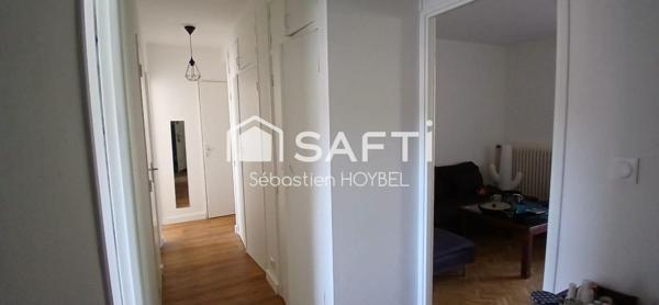 Blagnac centre, T3 rénové avec balcon et cave.