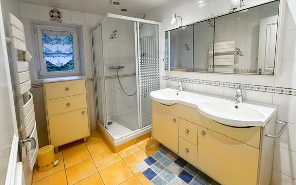 Maison à vendre    8 pièces • 225 m2 Martigné-Ferchaud