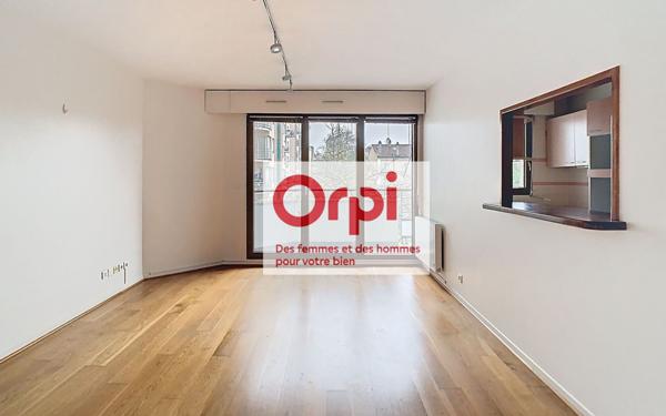 Appartement à vendre    3 pièces • 66,34 m2 Issy-les-Moulineaux