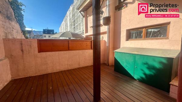 Appartement cocooning avec grande terrasse - Centre de Sallanches, calme et lumineux