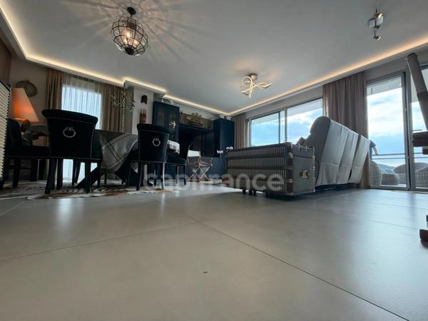 Appartement à vendre 4 pièces LE CANNET (06),penthouse avec vue mer panoramique, cave, possibilité 4 garages !
