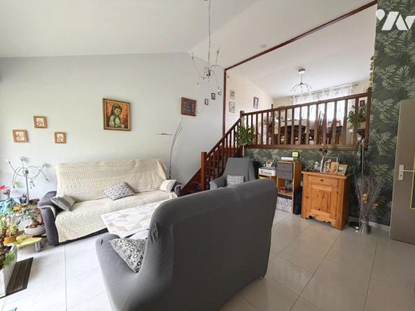 JOLIE MAISON T5 A ACIGNE !