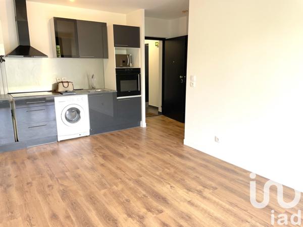 apartment rental 2 rooms 39 m² Ris-Orangis