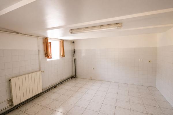 Maison Nevers, 2 chambres, proche centre ville, 2H30 de Paris, proche ISAT