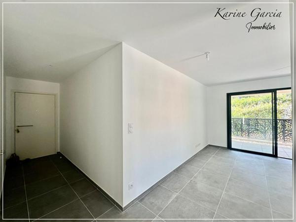 Appartement Six Fours Les Plages  3 pièce(s) 58 m2 - 2 Box sous sol