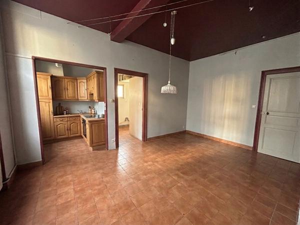 Maison 8 pièce(s) 211 m²