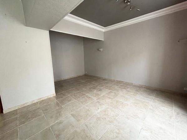 Maison 8 pièce(s) 211 m²