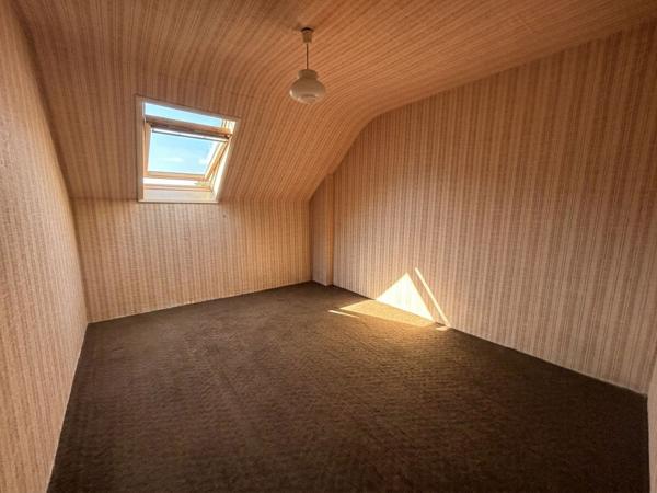 Maison 8 pièce(s) 211 m²