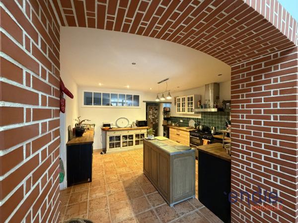 ALBI-La Madeleine: maison de caractère 150m2-4CH-jardin 562m2 (piscinable)
