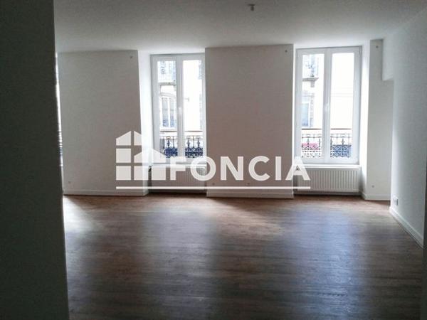 Location Appartement 5 pièces 91.6 m² - 120 RUE JEAN JAURES Brest 29200