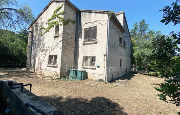 MAISON 182m2- Quartier prisé - A RENOVER<br>