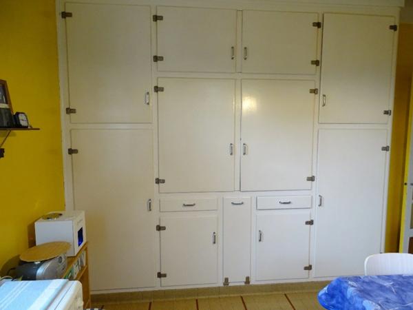 Maison centre ville de plein pied avec double garage et jardin