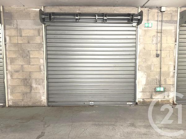 Parking à vendre  18 m2 BAGNEUX - 92