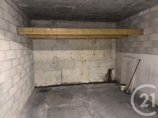 Parking à vendre  18 m2 BAGNEUX - 92