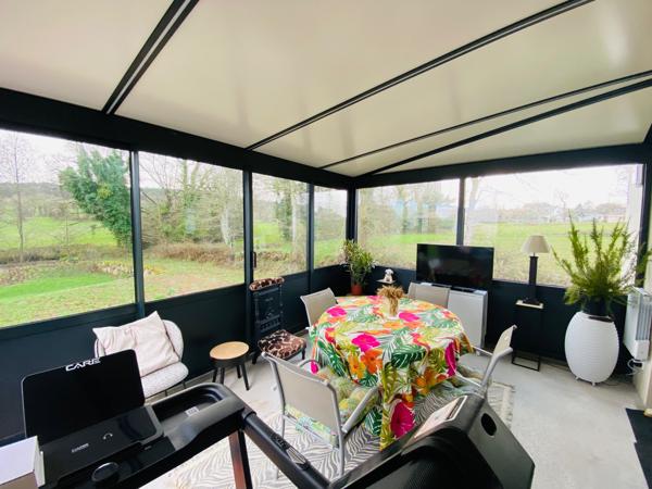 HENON - MAISON NEUVE A PROXIMITE DU BOURG DANS UN ENVIRONNEMENT VERDOYANT !