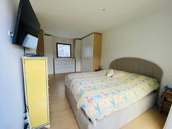 HENON - MAISON NEUVE A PROXIMITE DU BOURG DANS UN ENVIRONNEMENT VERDOYANT !