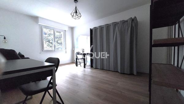 Studio meublé de 33.58m² proche gare avec parking