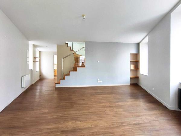 Maison/apt centre ville 254 000 € H.A.I.*