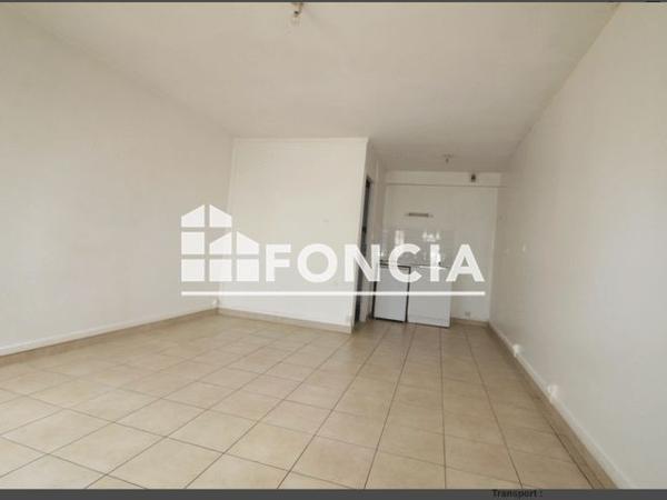 Location Studio 24.47 m² - 13 AVENUE DE LA CITEE LABEYE Saint Martin D'heres 38400