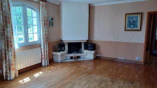 À vendre - Maison individuelle, 6 pièces située à Montrichard Val de Cher (41400)