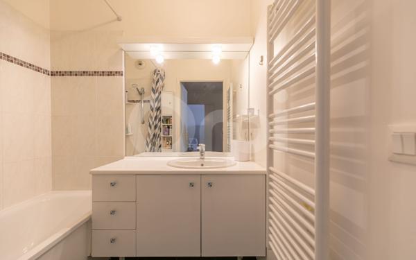 Appartement à vendre    2 pièces • 40 m2 Chelles