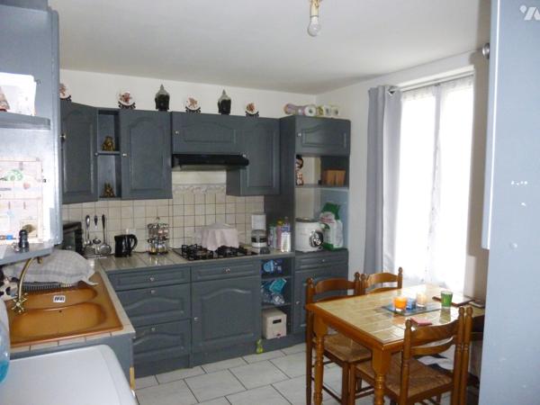 A La Celle-sur-Loire dans la Nièvre (58), maison de village restaurée et très bien isolée