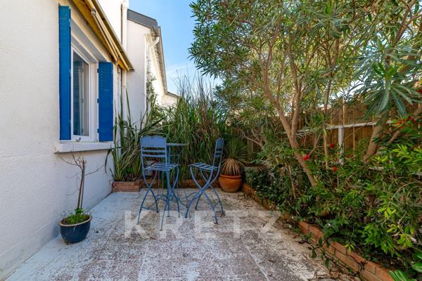 Maison de ville avec terrasses et garage à 150m de la plage