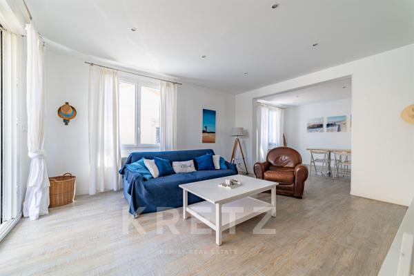Maison de ville avec terrasses et garage à 150m de la plage