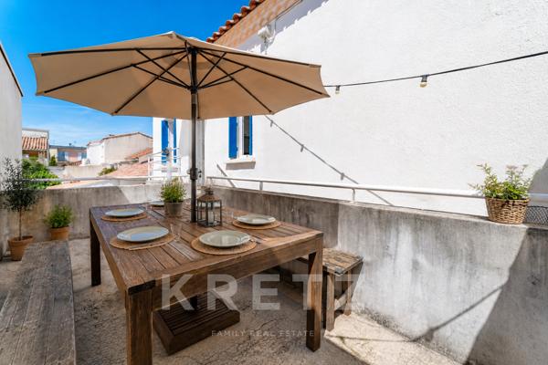 Maison de ville avec terrasses et garage à 150m de la plage