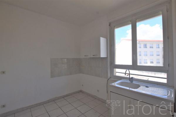 Location appartement Givors - 1 pièce(s) - 27 m² - 419 € / mois