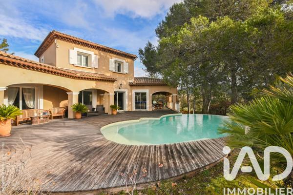 Maison à vendre 7 pièces 210 m² Saint-Zacharie