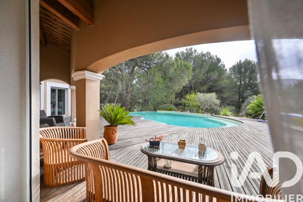 Maison à vendre 7 pièces 210 m² Saint-Zacharie