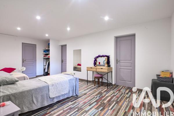 Maison à vendre 7 pièces 210 m² Saint-Zacharie