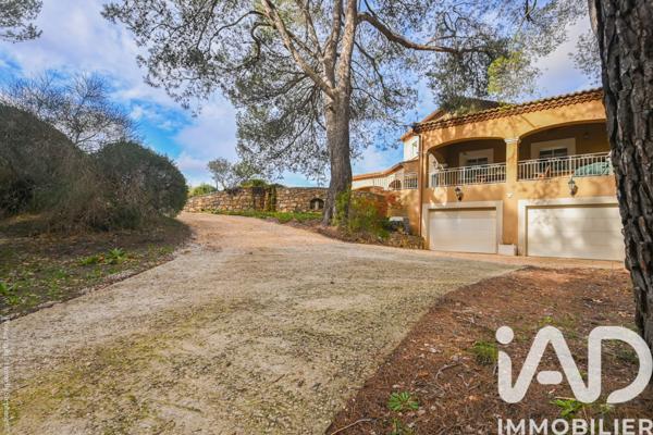 Maison à vendre 7 pièces 210 m² Saint-Zacharie