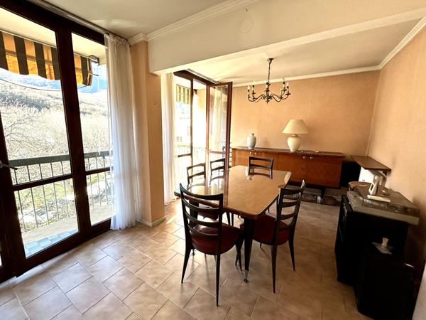Appartement Fontaine 3 pièces 68 m2