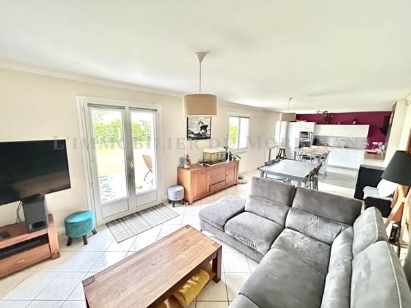 Sarzeau (56370) Maison avec un grand garage et jardin.