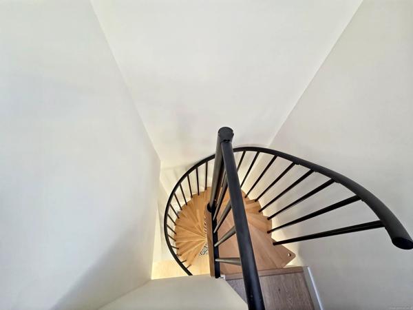 Appartement T3/4 avec terrasse et garage