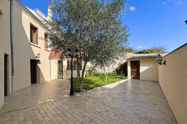 MAISON GRAND VOLUME 4 CHAMBRES GARAGE