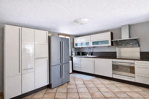 MAISON GRAND VOLUME 4 CHAMBRES GARAGE