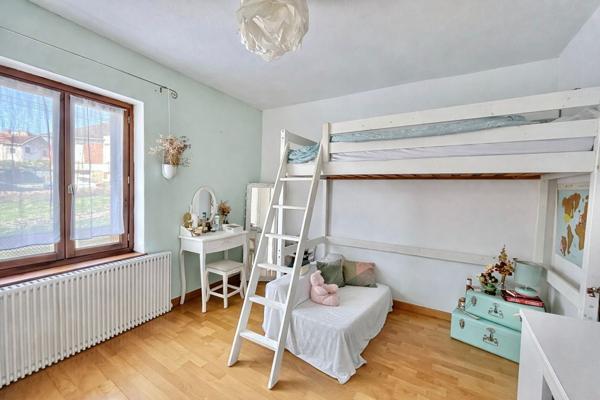 MAISON GRAND VOLUME 4 CHAMBRES GARAGE