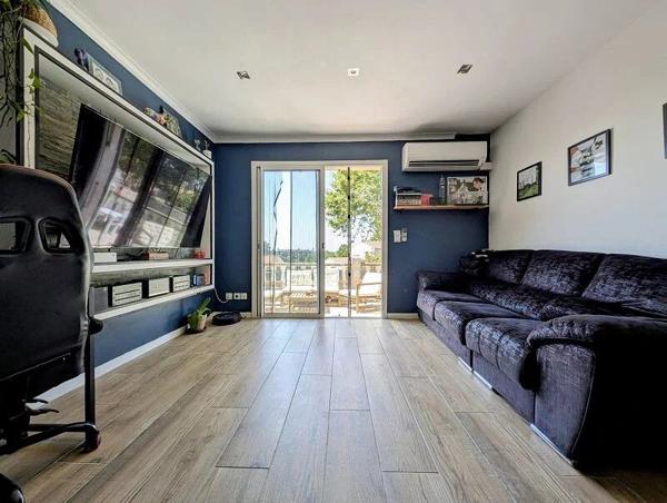 Vente                                                      Maison
                        
                     4 pièces                      94 m2                     à Saint-Chamas