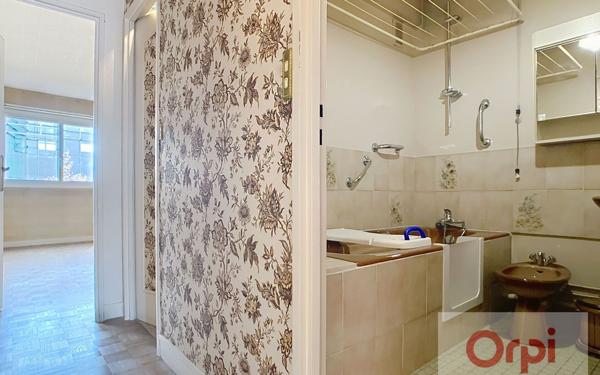 Appartement à vendre    3 pièces • 82,73 m2 Issy-les-Moulineaux