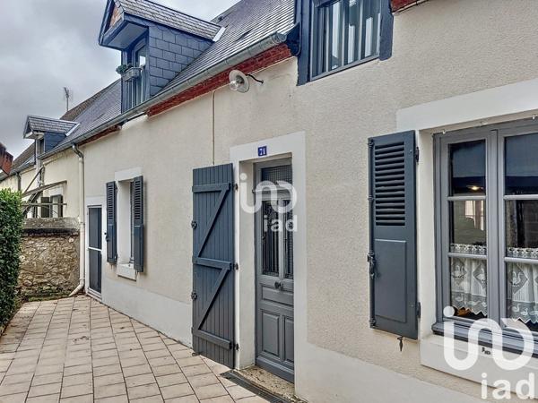 Maison 7 pièces de 140 m² à Saint-Florent-sur-Cher (18400)
