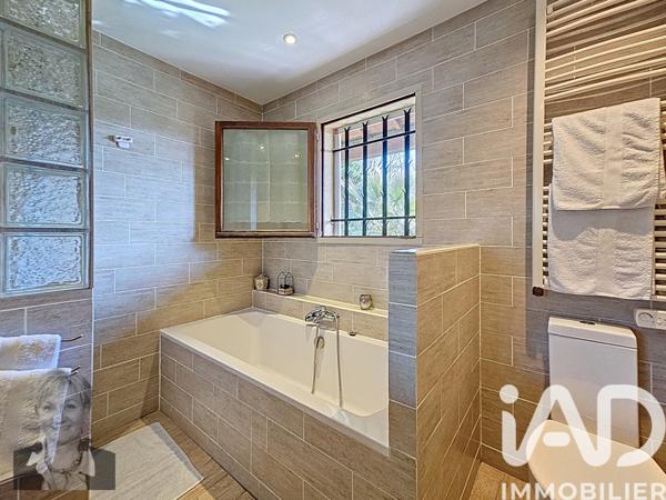 Maison à vendre 7 pièces 220 m² Carcassonne