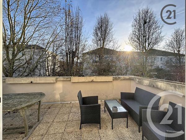 Appartement F3 à vendre  3 pièces - 63,64 m2 SAVIGNY LE TEMPLE - 77