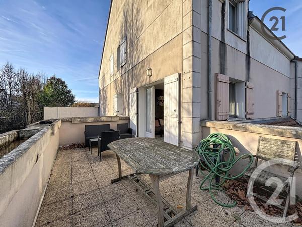 Appartement F3 à vendre  3 pièces - 63,64 m2 SAVIGNY LE TEMPLE - 77