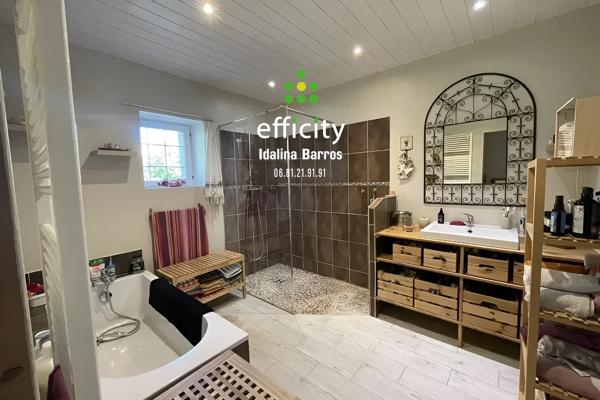 Maison 5 pièces - 186 m² Exclusivité efficity